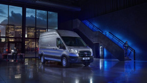Ford ETransit in silber